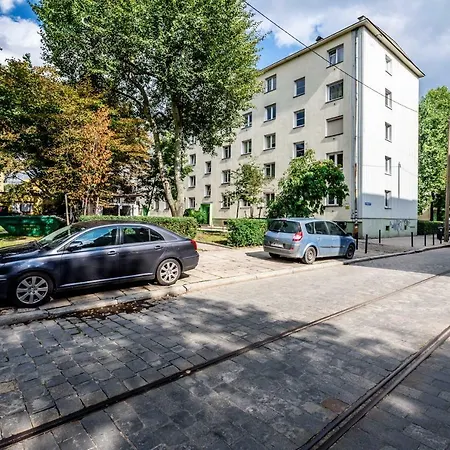 Rent Like - Kolejowa 39 * Vratislav